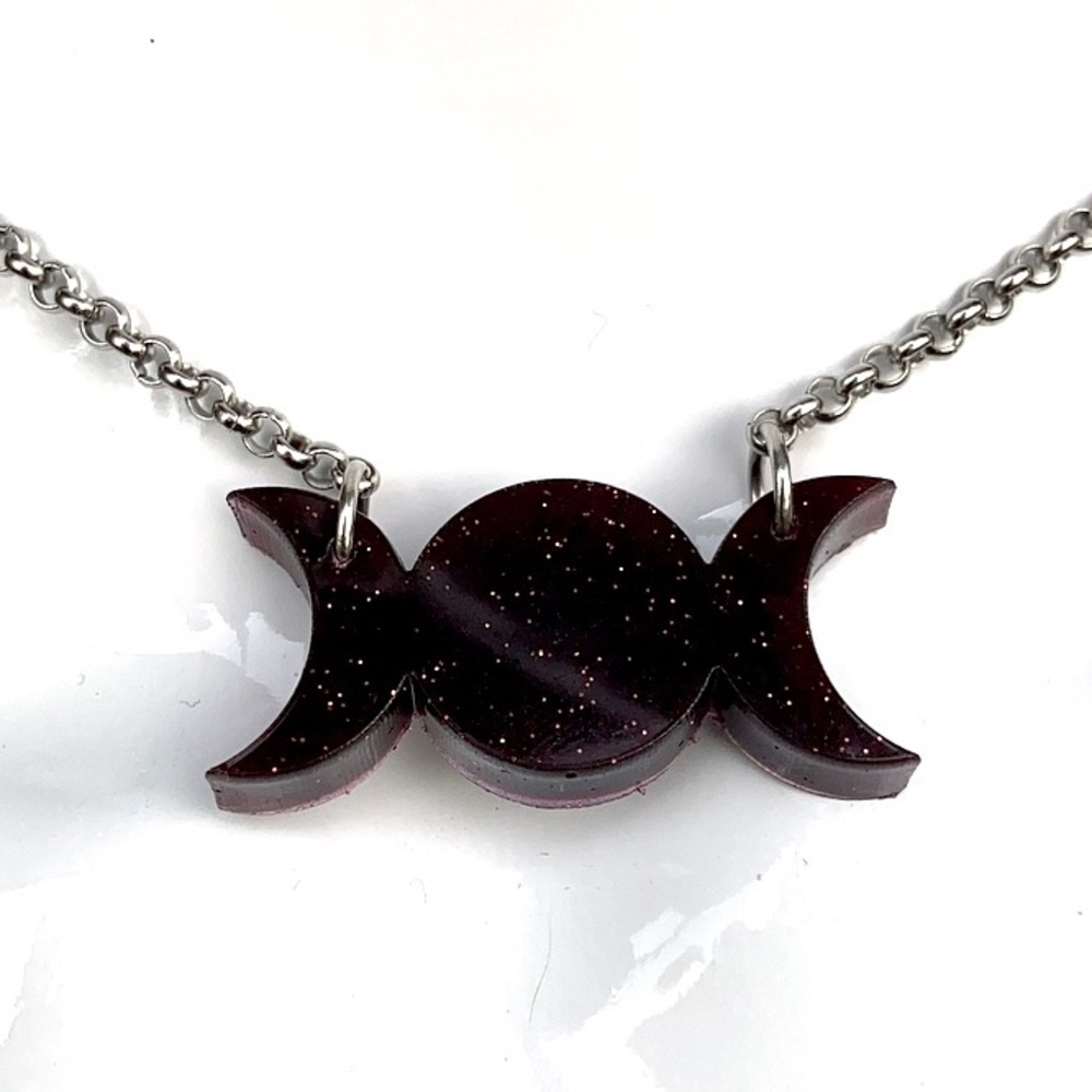 Dark red & glitter resin moon phase necklace - Picture 2 of 11